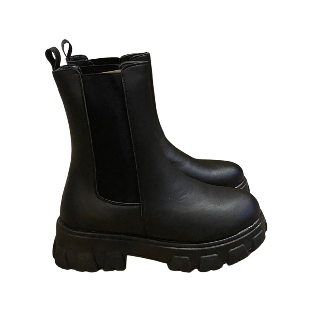 Black combat boots w/bag - Picture 3 of 4
